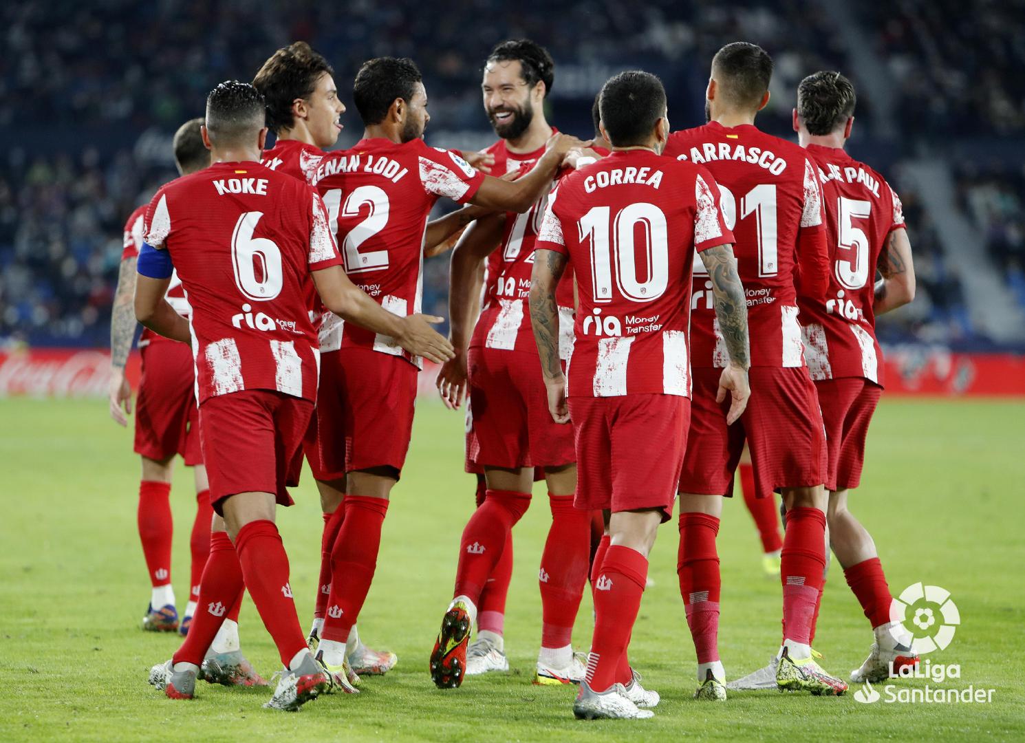 皇家马德里客场告捷，领跑积分榜