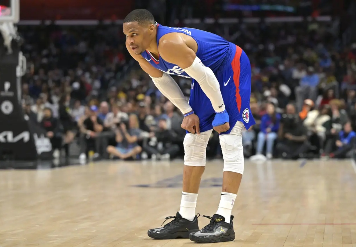 乐鱼vip注册-快船横扫鹈鹕，乔治独得33分