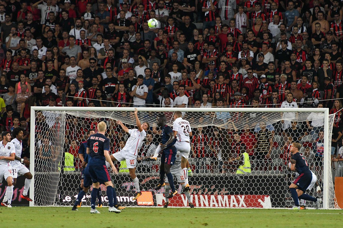 关键时刻进球，帮助球队取得宝贵的胜利