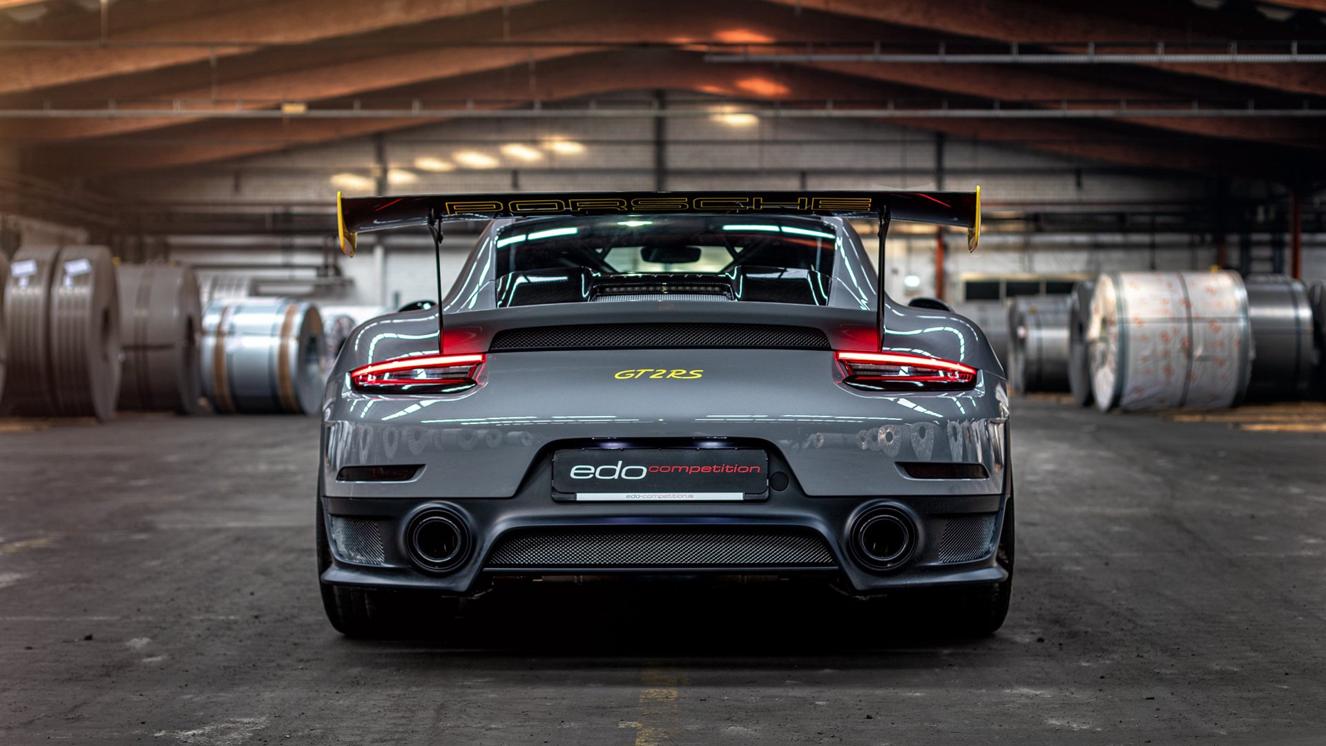 孤星独耀，当哥伦比亚的蓝金风暴吞噬拜仁，拉什福德以一人之力改写足球史诗